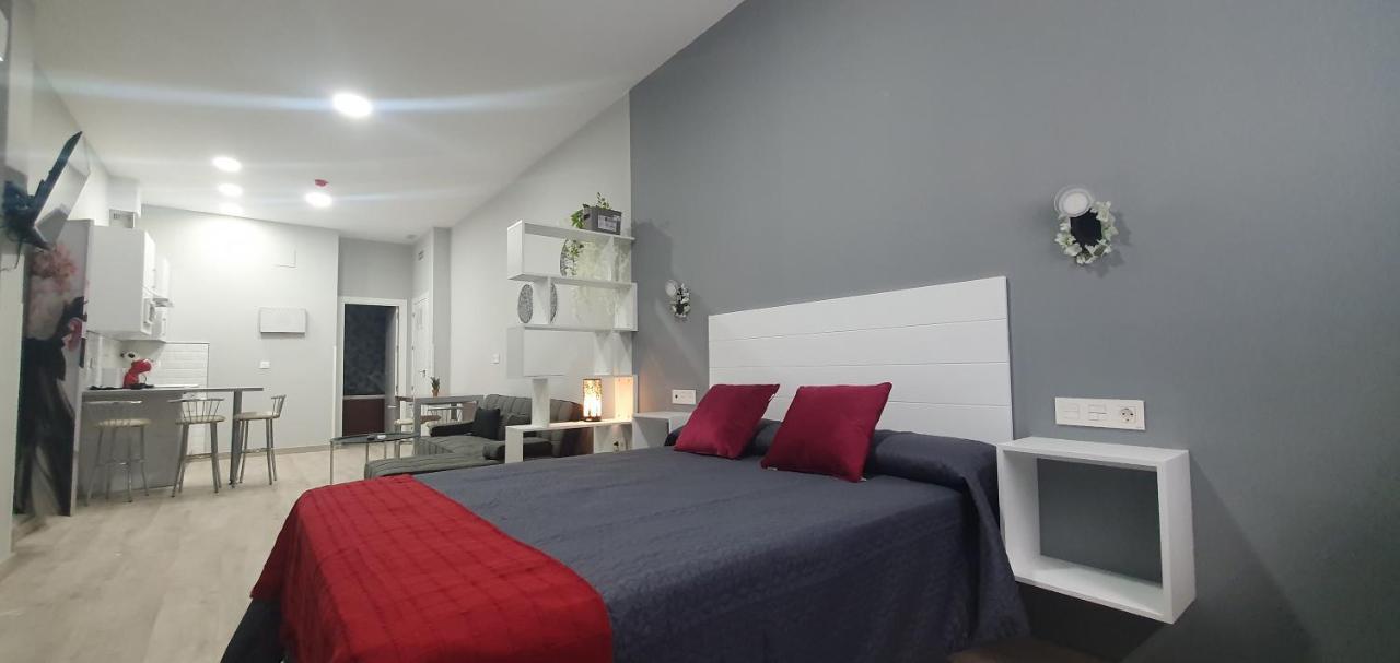 Apartamentos Las trece llaves Jacuzzi bajo petición Mérida Exterior foto