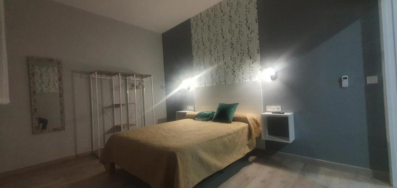 Apartamentos Las trece llaves Jacuzzi bajo petición Mérida Exterior foto